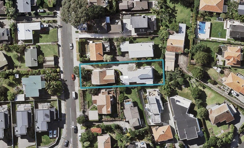39A Kurahaupo Street, Orakei, Auckland - Carousel 1