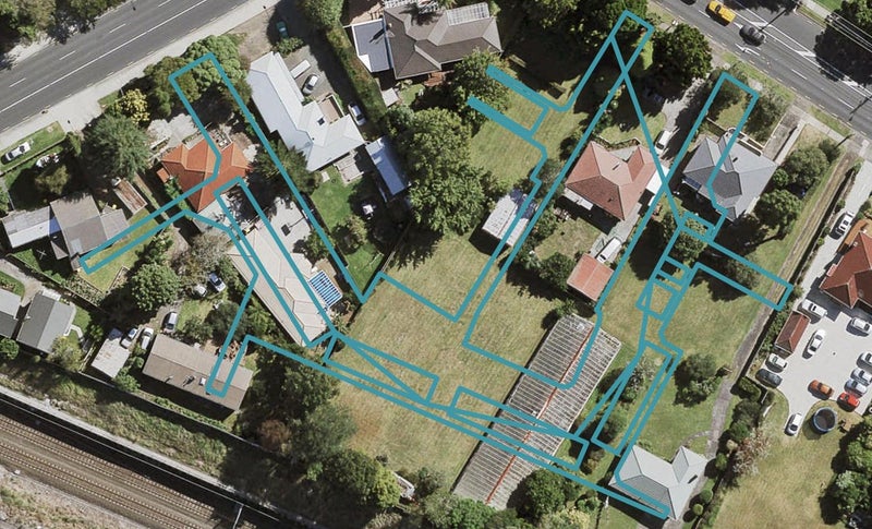 5 Isabella Lane, Henderson, Auckland - Carousel 1