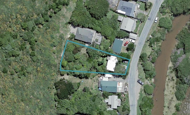 1067 Makara Road, Karori - Carousel 1