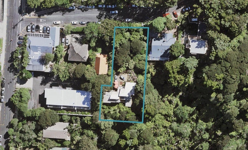 114 Park Road, Titirangi, Auckland - Carousel 1