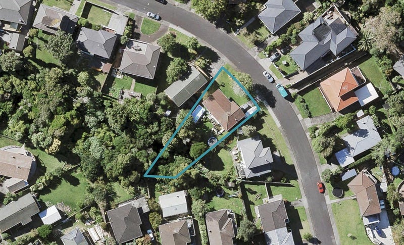 35 Judkins Crescent, Cockle Bay, Auckland - Carousel 1