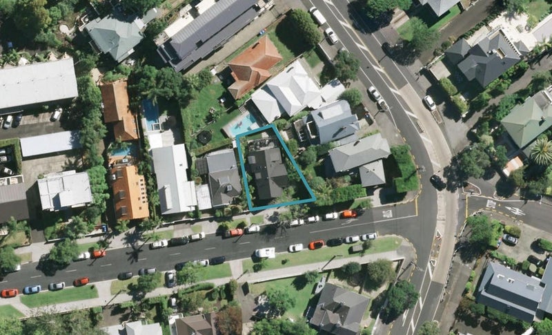 1 Emmett Street, Herne Bay, Auckland - Carousel 1