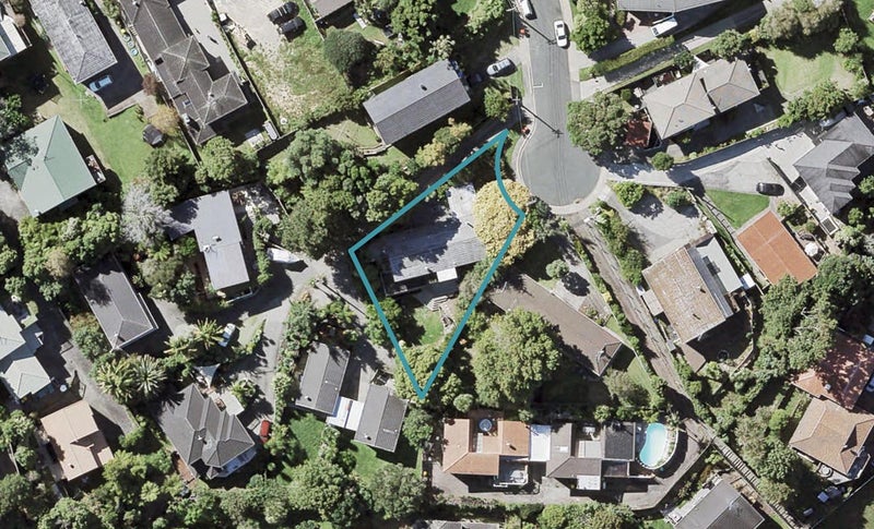 7 Phillipa Place, Browns Bay, Auckland - Carousel 1