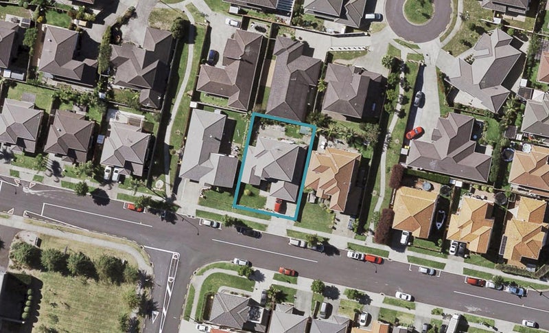 26 Baverstock Road, Flat Bush, Auckland - Carousel 1