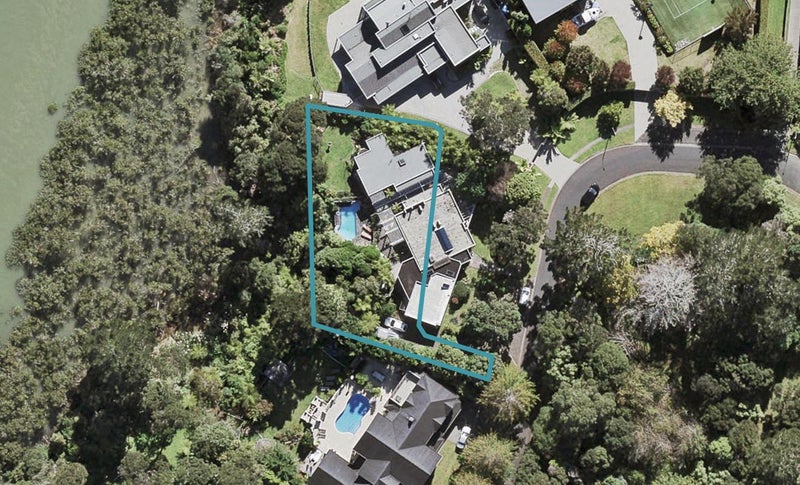 30 Kingfisher Grove, Greenhithe, Auckland - Carousel 1