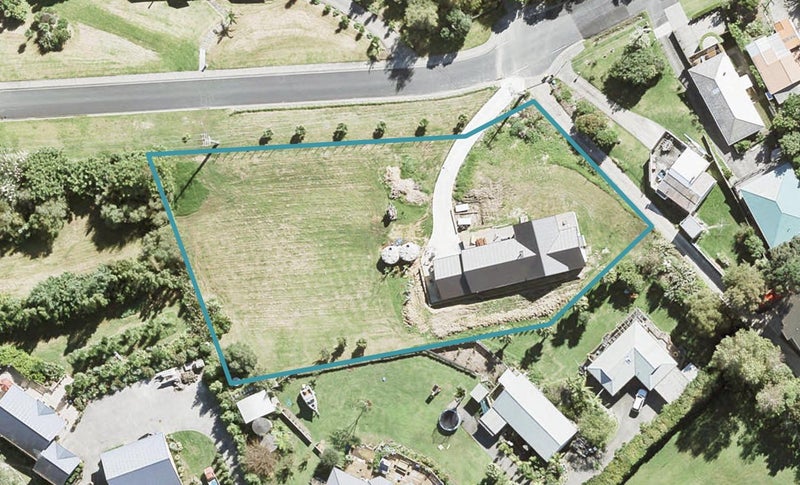 52 Cedar Terrace, Stanmore Bay, Whangaparaoa - Carousel 1