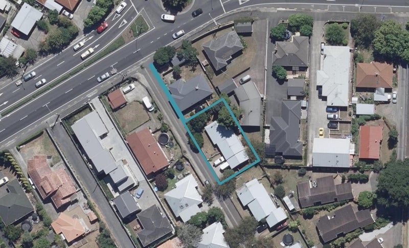 1 Milburn Lane, Hillcrest, Hamilton - Carousel 1