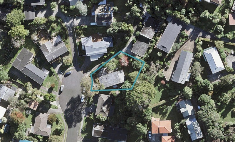 11 Newstead Avenue, Browns Bay, Auckland - Carousel 1