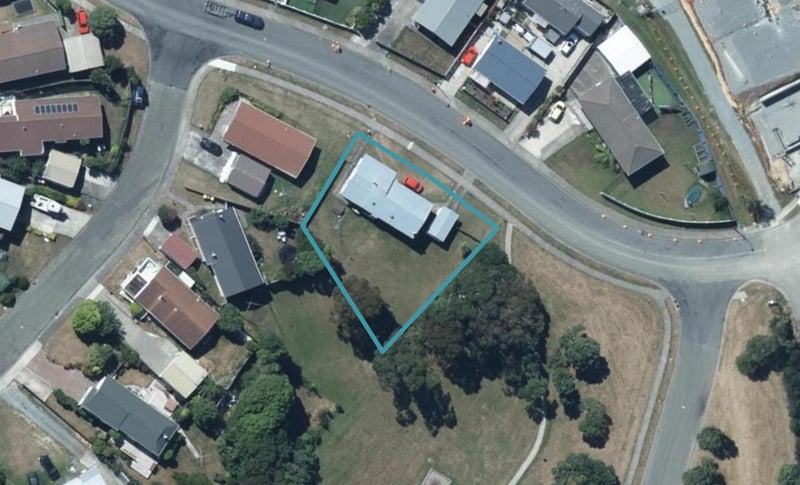32 Cleat Street, Whitby, Porirua - Carousel 1