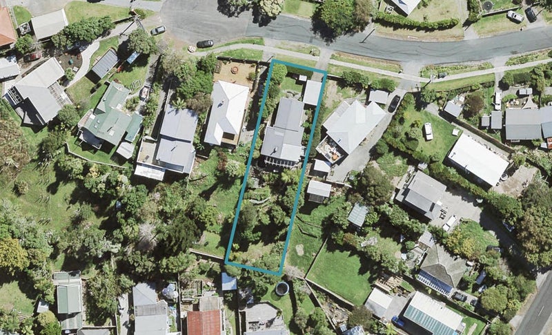 7 Burnham Road, Waitakere, Auckland - Carousel 1