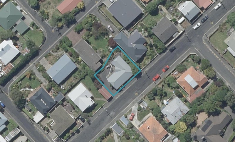 55 Evans Street, Opoho, Dunedin - Carousel 1