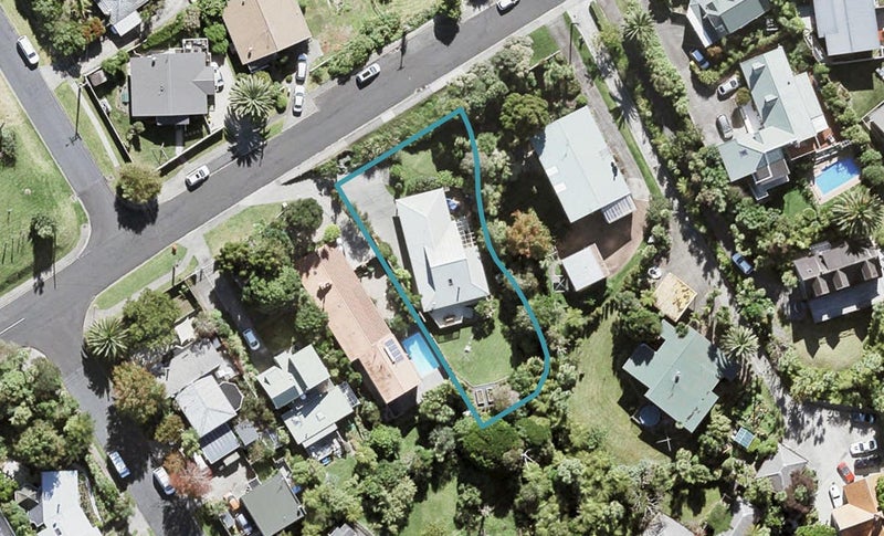 23 Rewi Street, Torbay, Auckland - Carousel 1