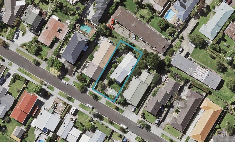 2/40 Whytehead Crescent, Kohimarama, Auckland - Carousel 1