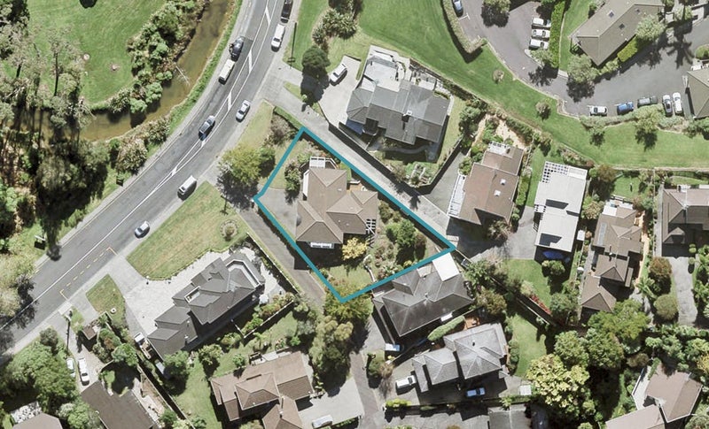 1037 Beach Road, Torbay, Auckland - Carousel 1