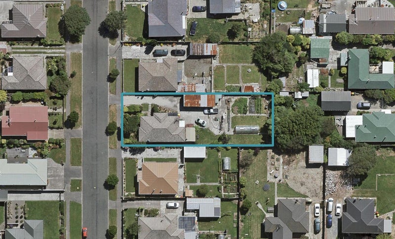 32 Coronation Street, Strathern, Invercargill - Carousel 1