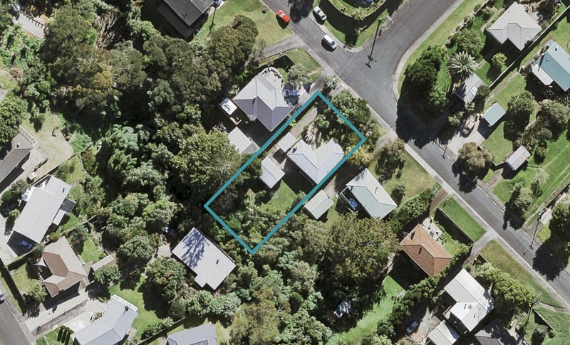 134 Lancaster Road, Beach Haven, Auckland - Carousel 1