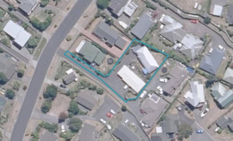 2/23 Woodward Street, Nukuhau, Taupo - Carousel 1