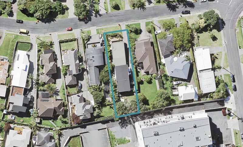 1/41 Braemar Road, Rothesay Bay, Auckland - Carousel 1