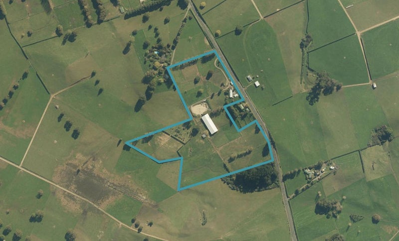 1045 Victoria Road, Tauwhare, Hamilton - Carousel 1