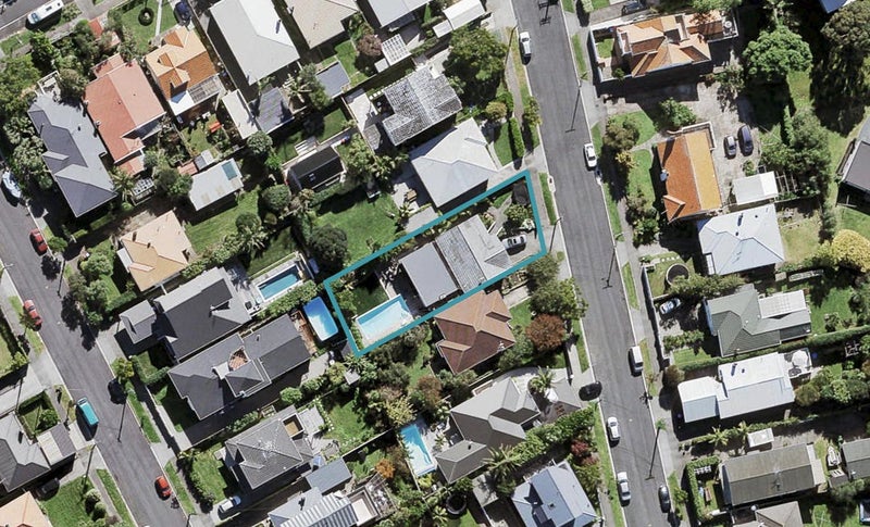 5 Sunny Brae Crescent, Westmere, Auckland - Carousel 1