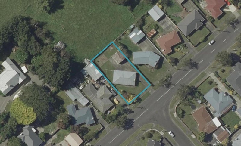 7 Benmore Avenue, Cloverlea, Palmerston North - Carousel 1