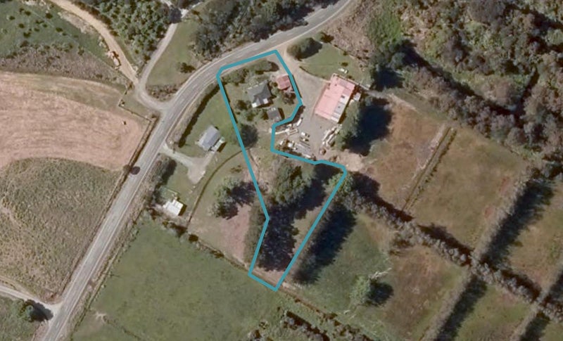1989 Cove Road, Kaiwaka - Carousel 1