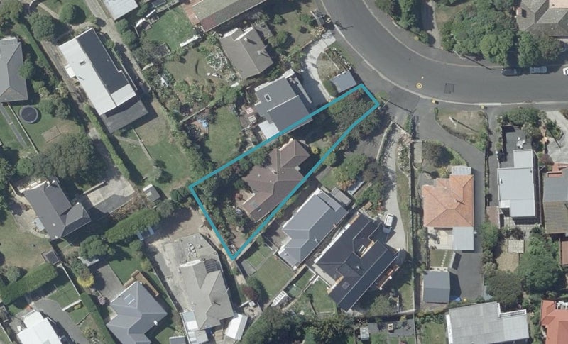 35 Earls Road, Saint Clair, Dunedin - Carousel 1