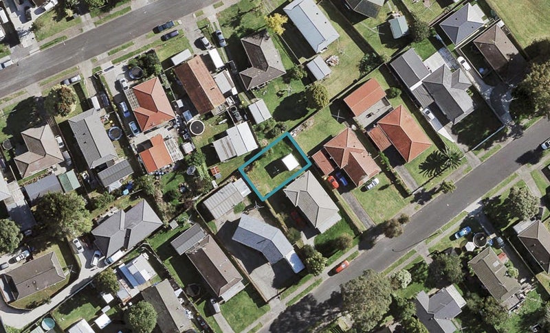 25A Innismara Avenue, Wattle Downs, Auckland - Carousel 1