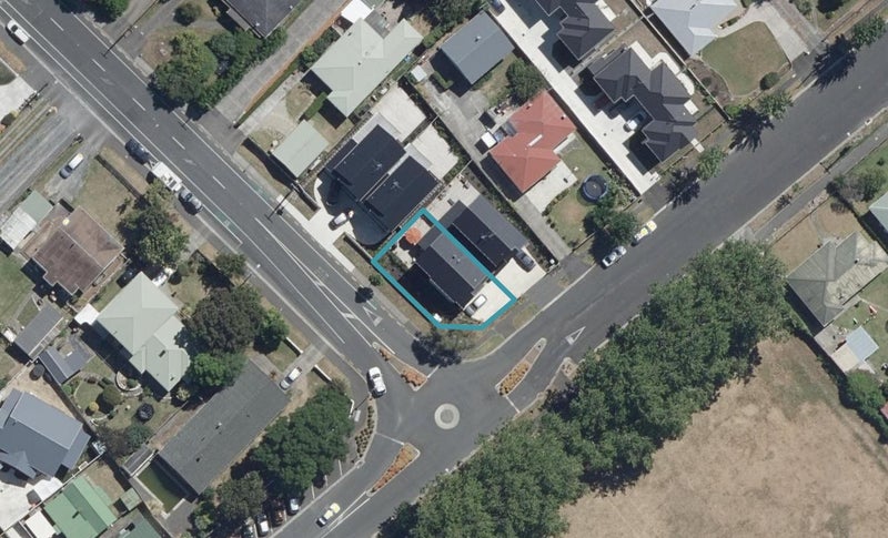 60 Storey Avenue, Forest Lake, Hamilton - Carousel 1