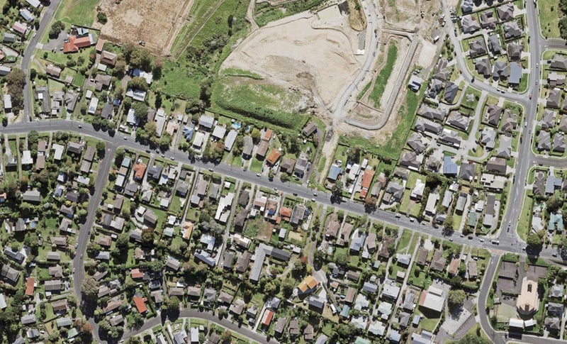 72 Royal Road, Massey, Auckland - Carousel 1