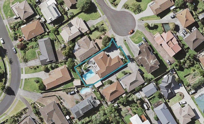 7 Kincraig Place, Highland Park, Auckland - Carousel 1