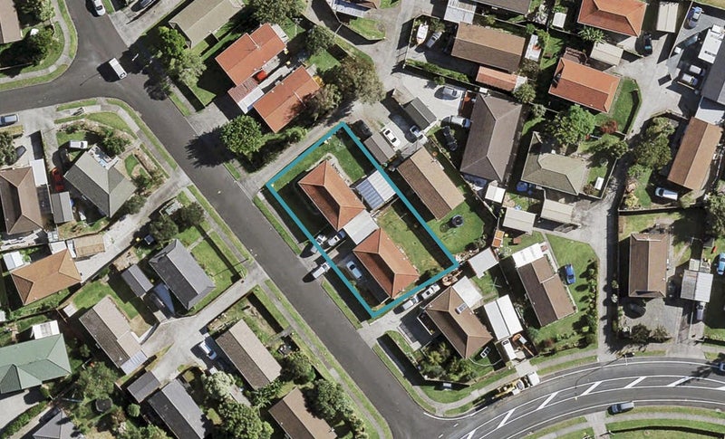 1/3 Silver Creek Road, Weymouth, Auckland - Carousel 1