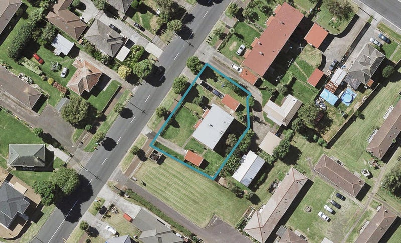 16 Tripoli Road, Panmure, Auckland - Carousel 1