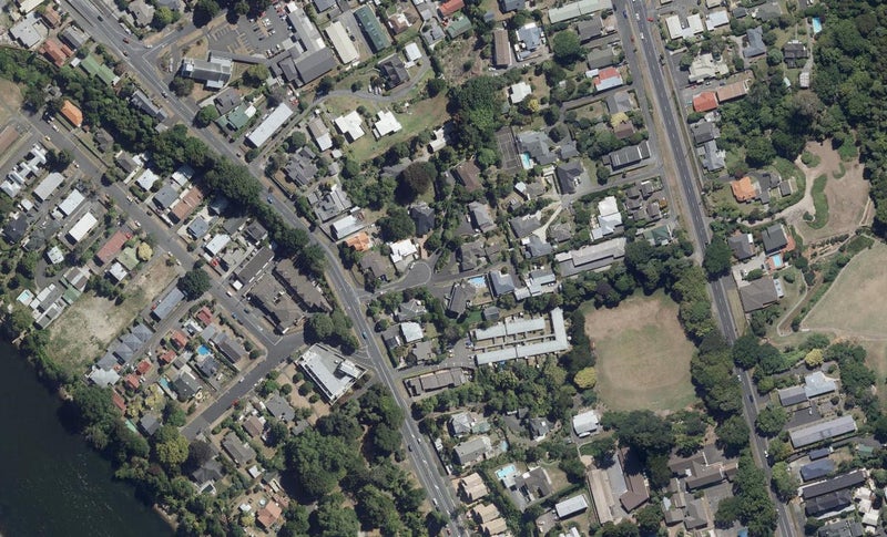9 Rothbrook Street, Hamilton East, Hamilton - Carousel 1