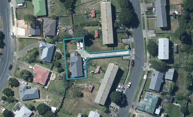 20 Leicester Street, Cannons Creek, Porirua - Carousel 1