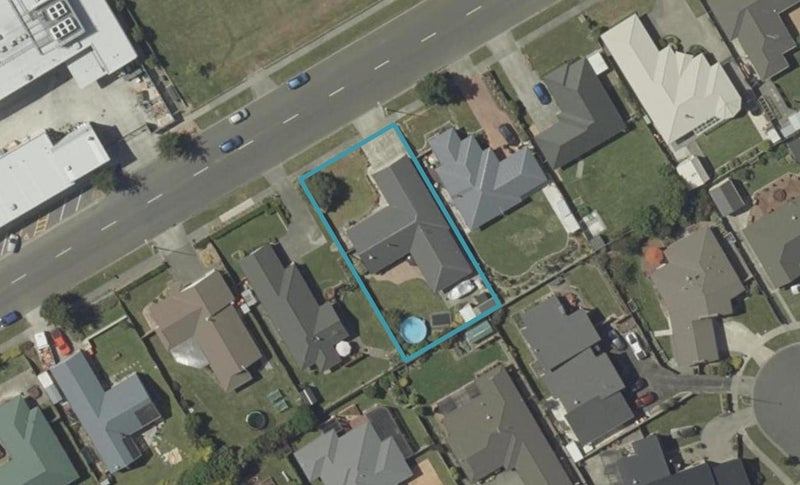 16 Fernlea Avenue, Kelvin Grove, Palmerston North - Carousel 1