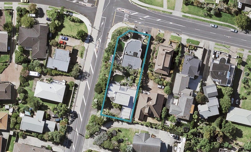 2/1 Sunderlands Road, Half Moon Bay, Auckland - Carousel 1