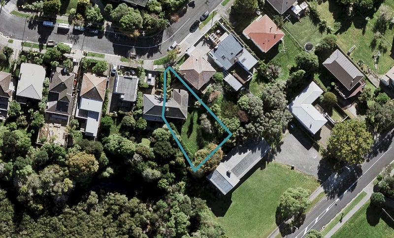 24 Westmere Crescent, Westmere, Auckland - Carousel 1