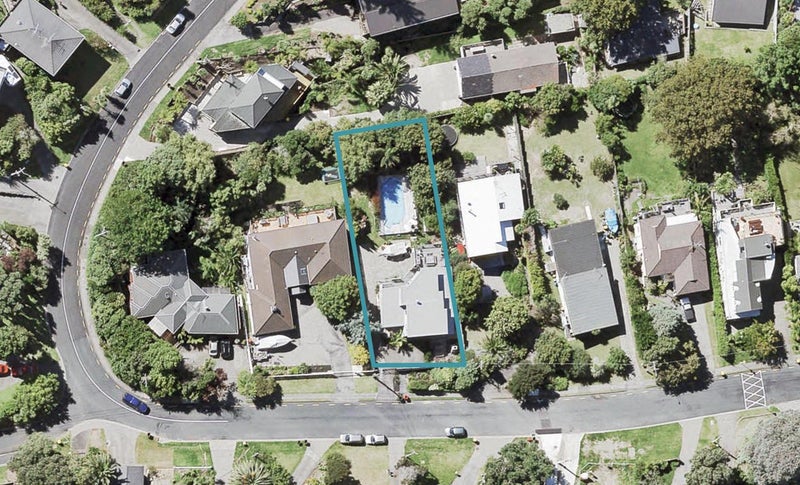 49 Beulah Avenue, Rothesay Bay, Auckland - Carousel 1