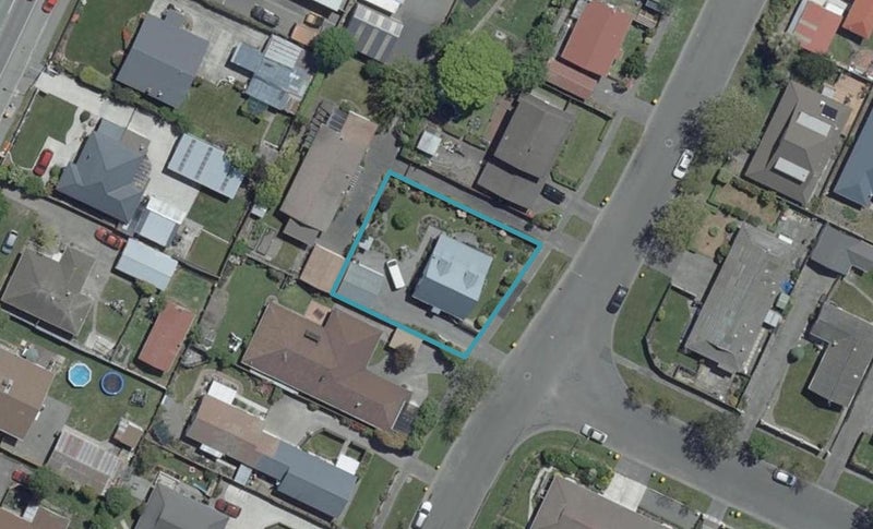 6 Shannon Place, Belfast, Christchurch - Carousel 1