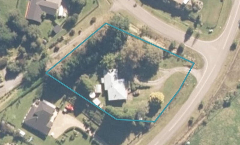 49 Loch Views Road, Taupo - Carousel 1