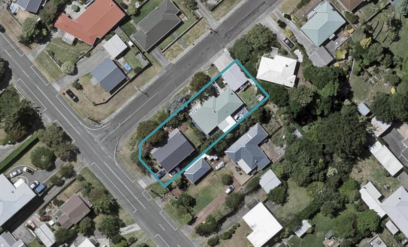 4 Francis Road, Paraparaumu Beach, Paraparaumu - Carousel 1