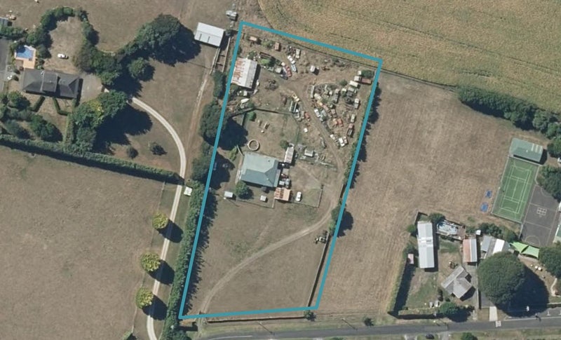 1 Budge Street, Fordell, Whanganui - Carousel 1