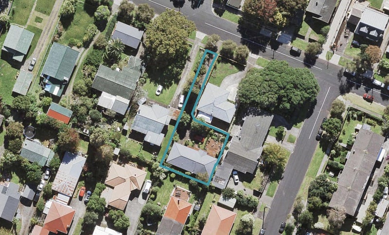 56A Miro Street, New Lynn, Auckland - Carousel 1
