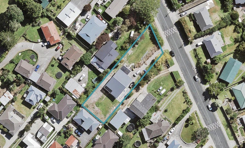 35 Parrs Cross Road, Henderson, Auckland - Carousel 1