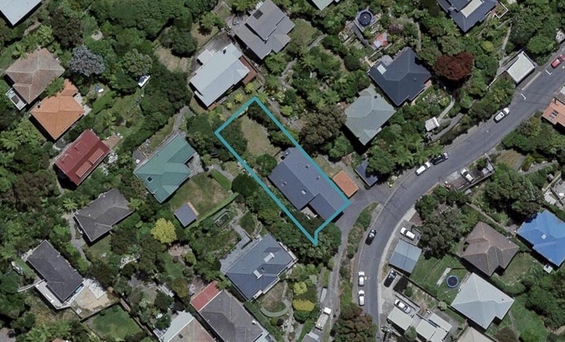 32 Ariki Road, Hataitai, Wellington - Carousel 1