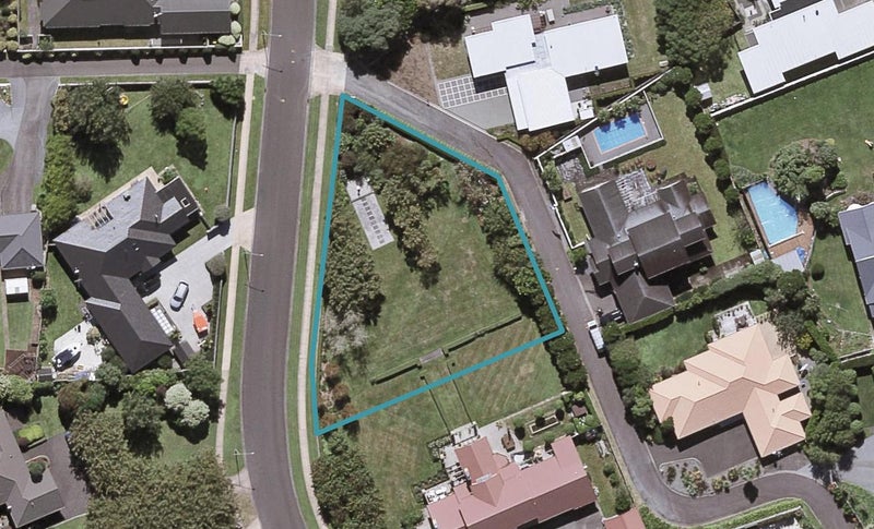 39 Shelter Grove, Frankleigh Park, New Plymouth - Carousel 1