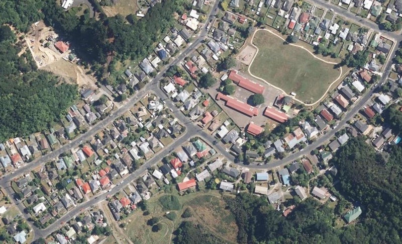 48 Holland Street, Wainuiomata, Lower Hutt - Carousel 1