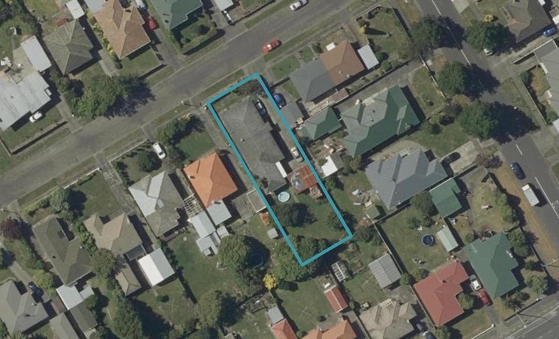 3 Hobson Place, Takaro, Palmerston North - Carousel 1