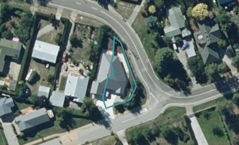 32A Dale Street, Albert Town, Wānaka - Carousel 1